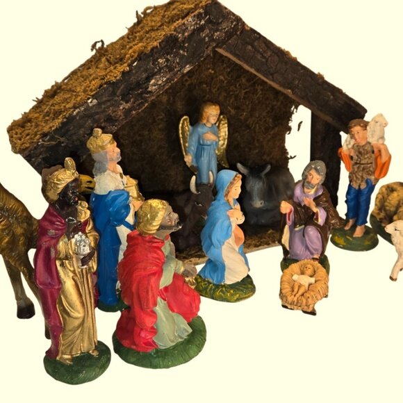 Vintage 15-piece, Nativity scene marked "Italy" (with creche) - Picture 5 of 14
